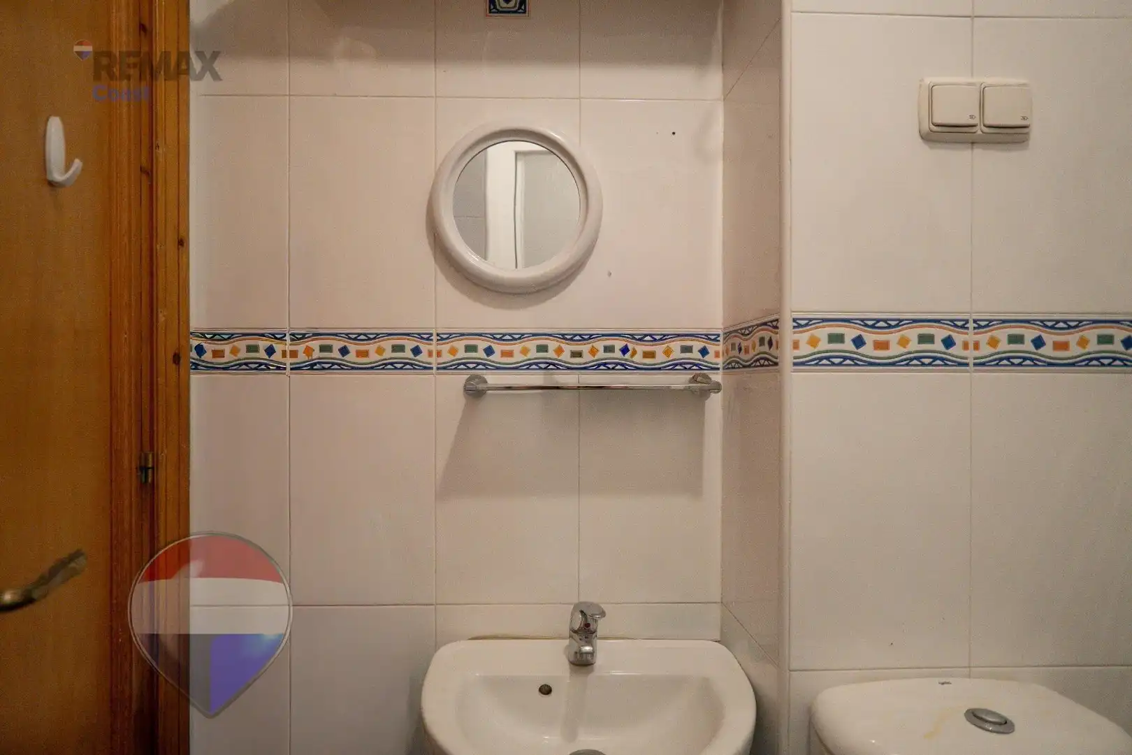 Baño de Piso en venta en Torremolinos con Aire acondicionado, Terraza y Piscina comunitaria