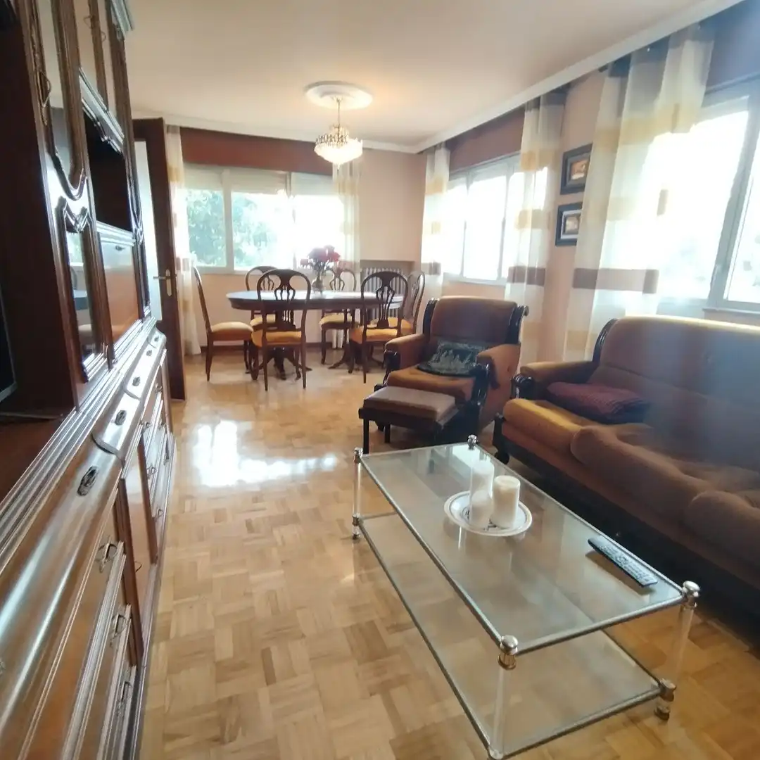 Sala d'estar de Casa o xalet en venda en Villaviciosa amb Calefacció, Terrassa i Traster
