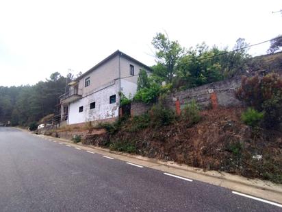 Vista exterior de Casa o xalet en venda en Pinofranqueado amb Terrassa