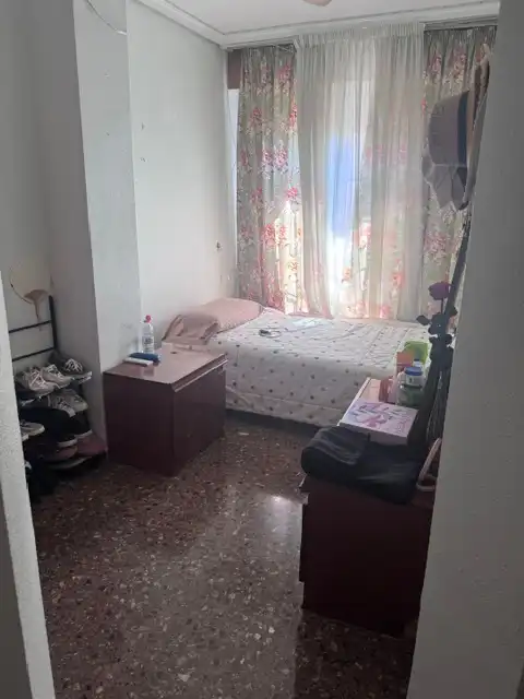 Habitación de Casa adosada en venta en Valencia con Aire acondicionado, Terraza y Trastero
