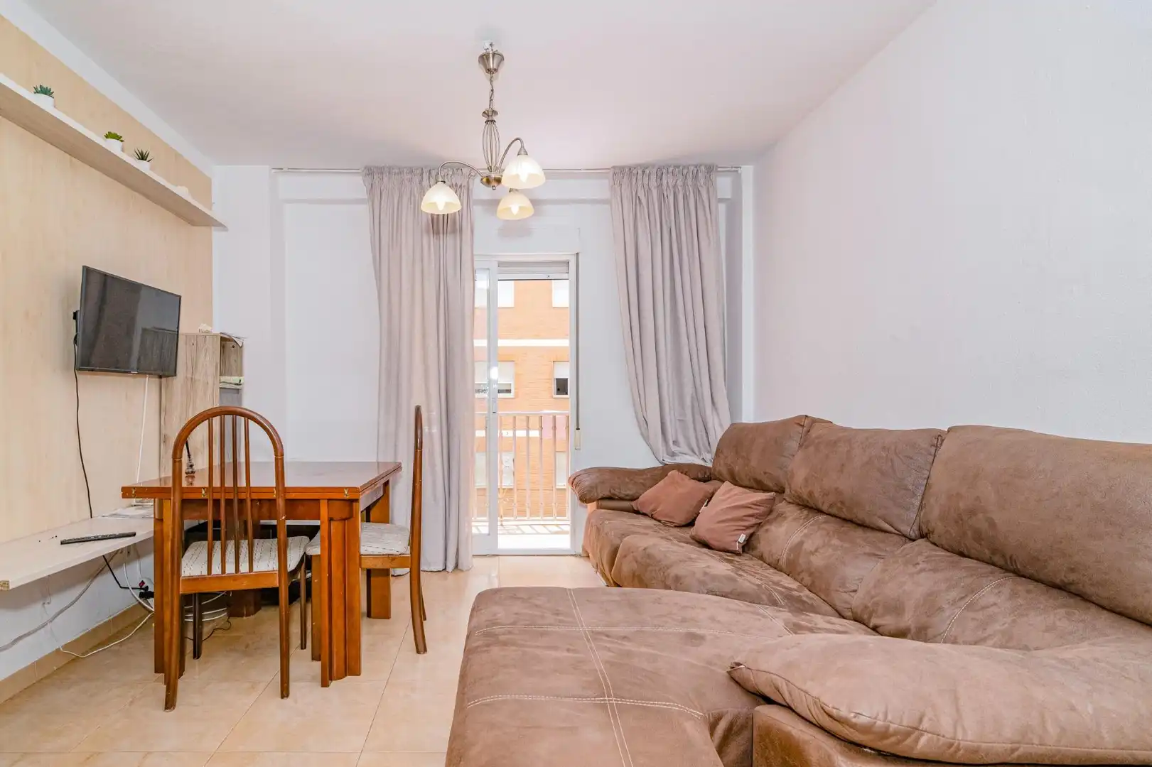 Piso con terraza en venta en Calle SOCRATES 20, imagen 2