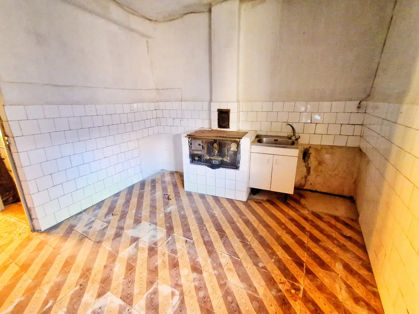 Kitchen of Detached homes for sale in La Vid y Barrios   with Private garden and Furnished