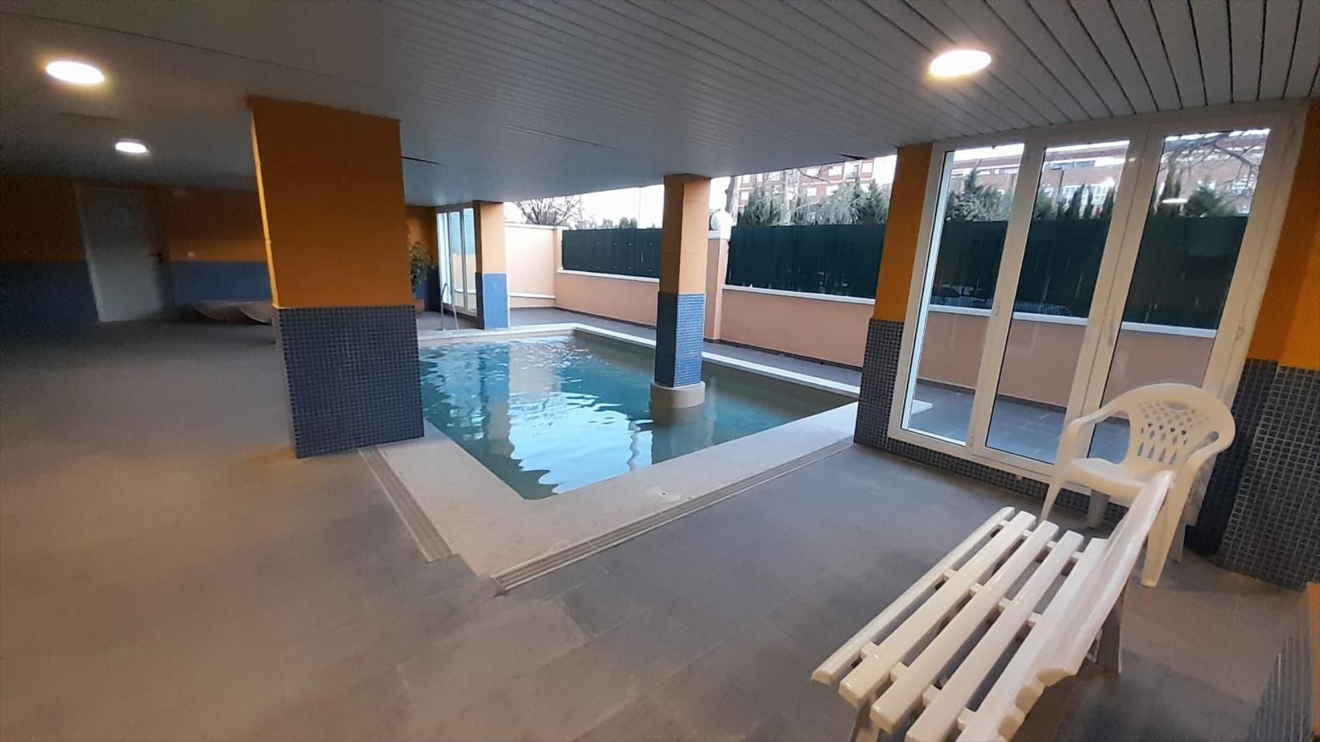 Piscina de Apartament de lloguer en Picanya amb Piscina