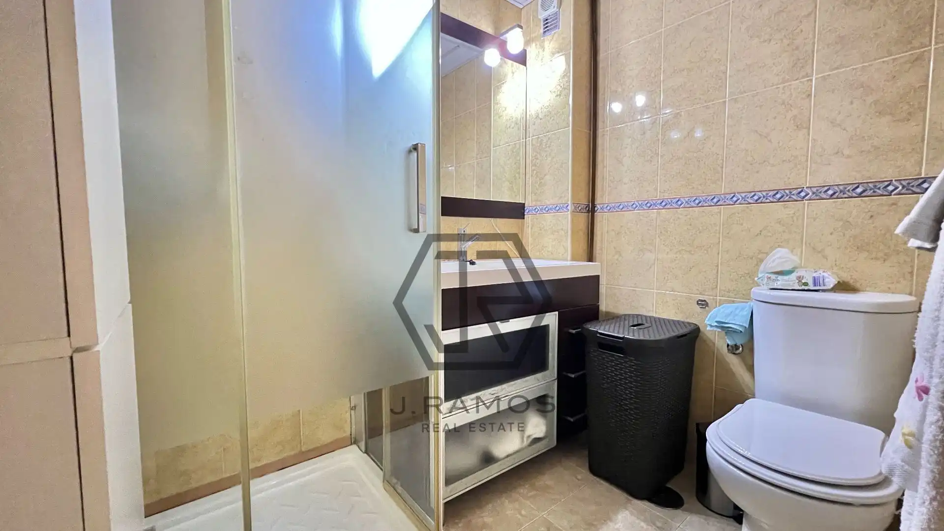 Badezimmer von Wohnung zur Miete in Algarrobo mit Klimaanlage, Heizung und Terrasse