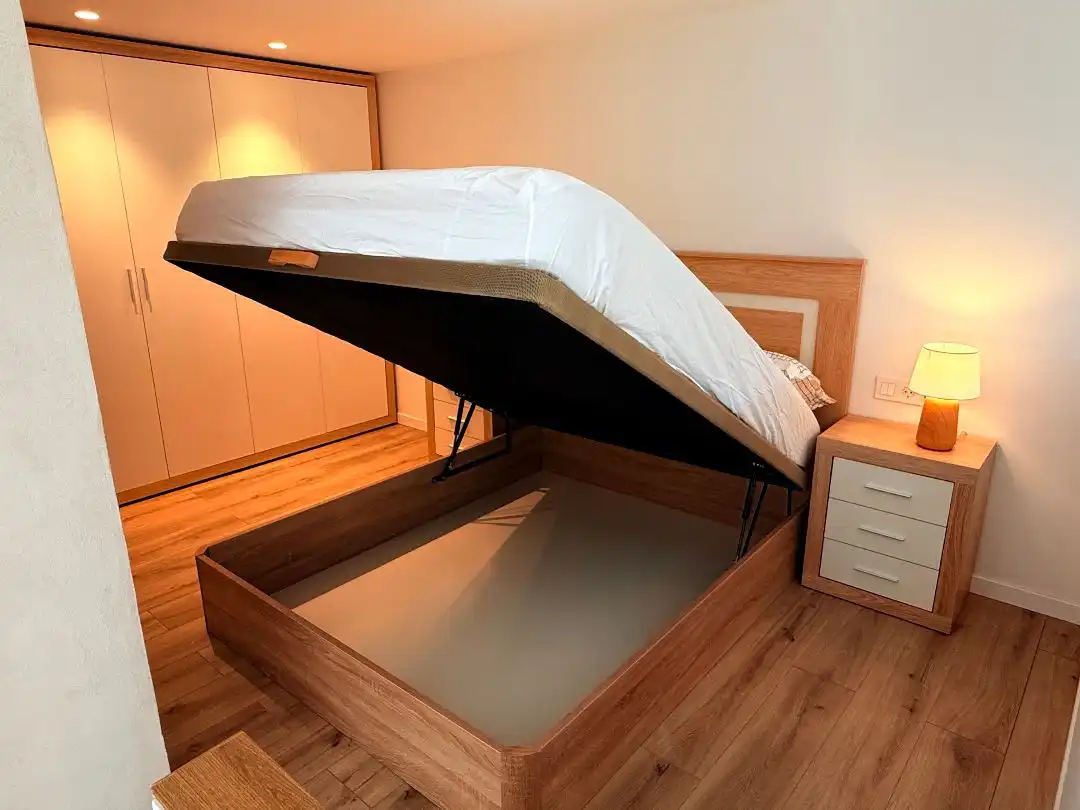 Schlafzimmer von Loft zur Miete in Paterna mit Klimaanlage, Parkett und Möbliert