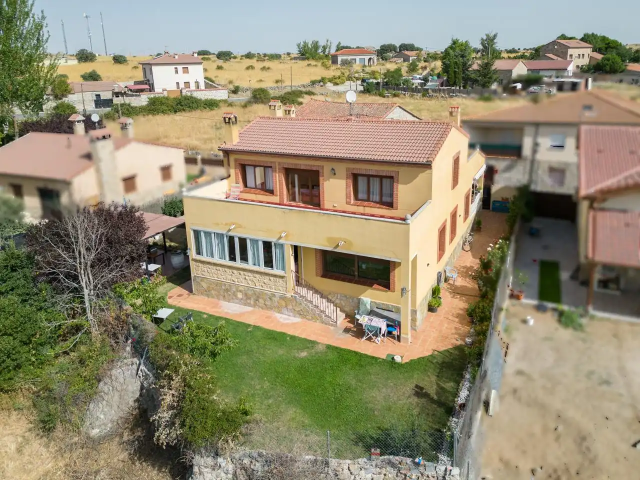 Vista exterior de Casa o chalet en venta en Ávila con Calefacción, Jardín privado y Terraza