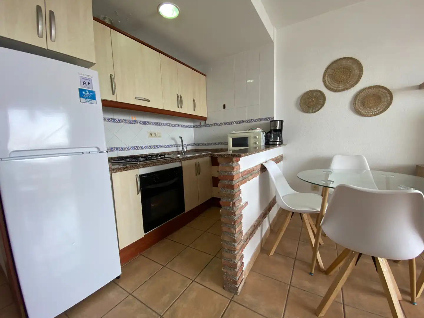 Cocina de Apartamento de alquiler en Almuñécar con Terraza, Amueblado y Horno