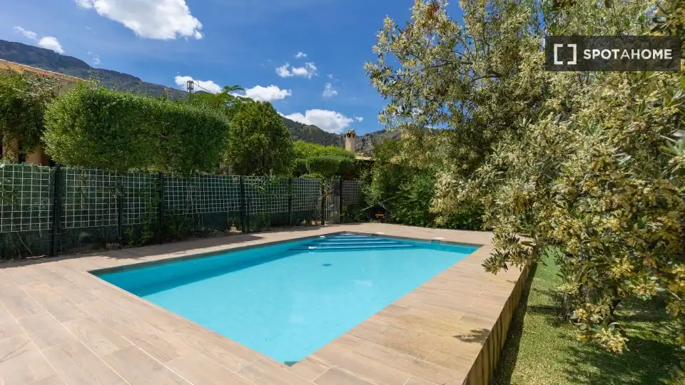 Swimming pool of Apartments for share in Muro de Alcoy  with Air Conditioner, Terrace and Furnished