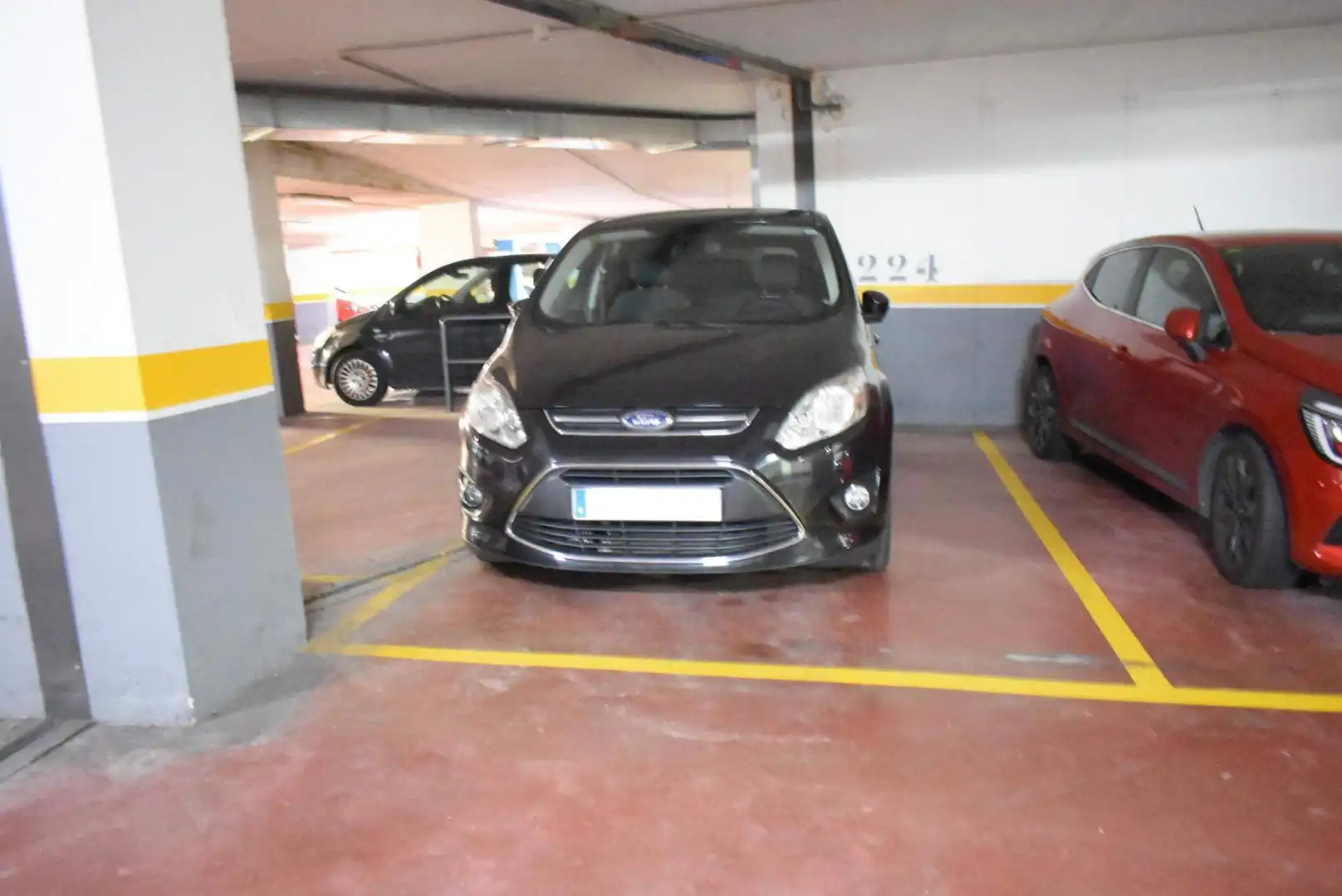 Parking de Apartamento en venta en Pontevedra Capital  con Calefacción, Parquet y Trastero