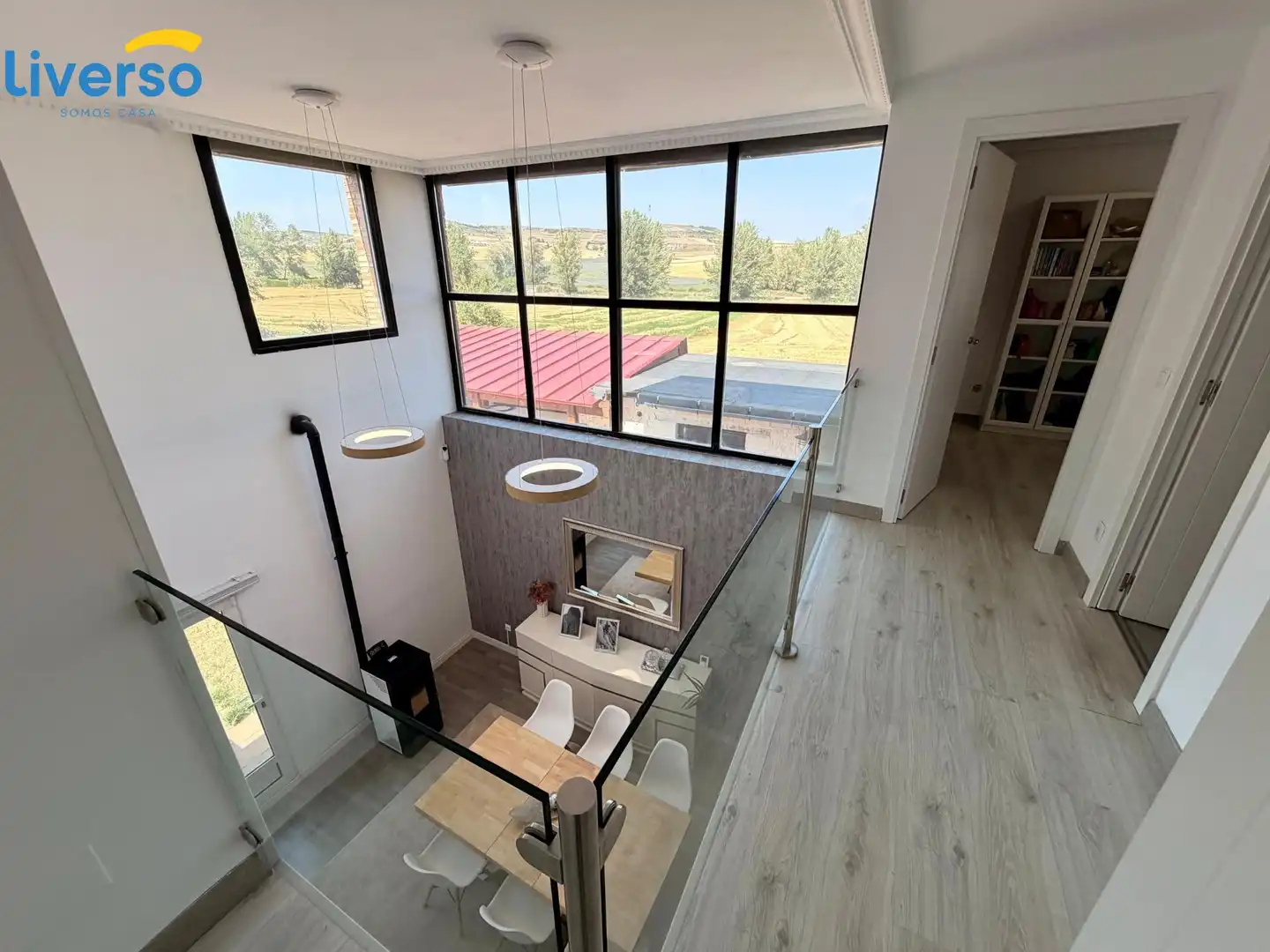 Casa adosada en venda en Alfoz de Quintanadueñas amb Calefacció, Terrassa i Traster