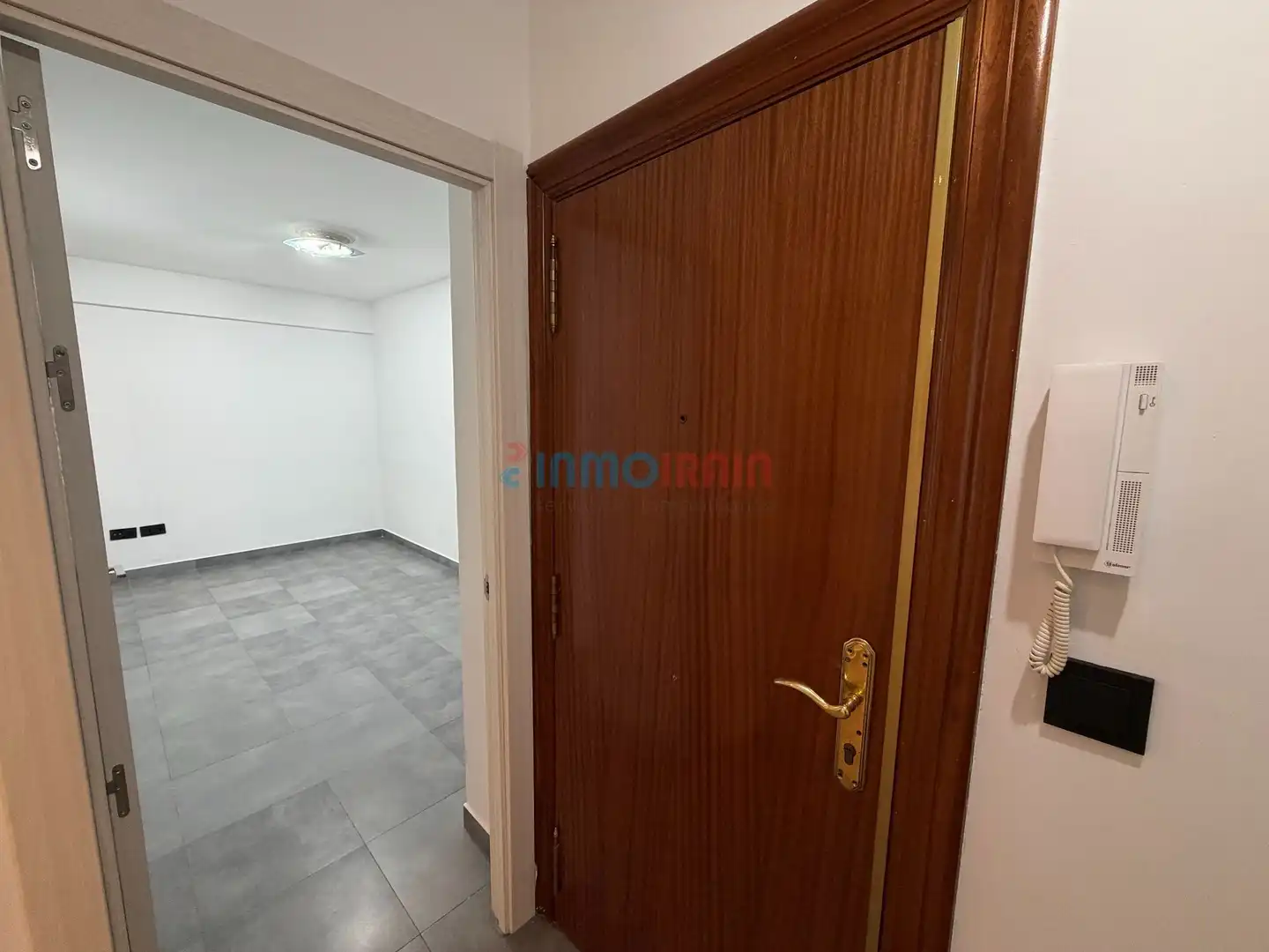 Schlafzimmer von Wohnung zum Verkauf in Zumarraga mit Heizung