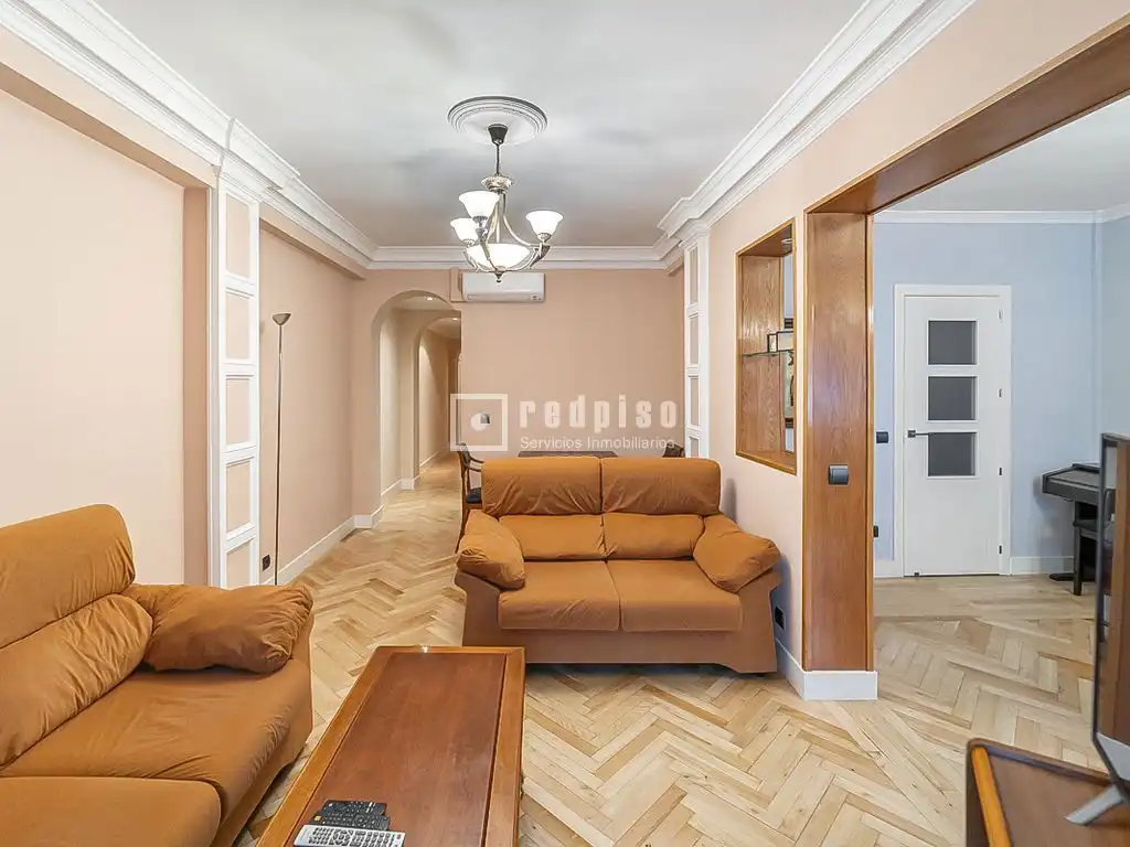 Sala de estar de Piso en venta en Madrid con Aire acondicionado, Calefacción y Parquet