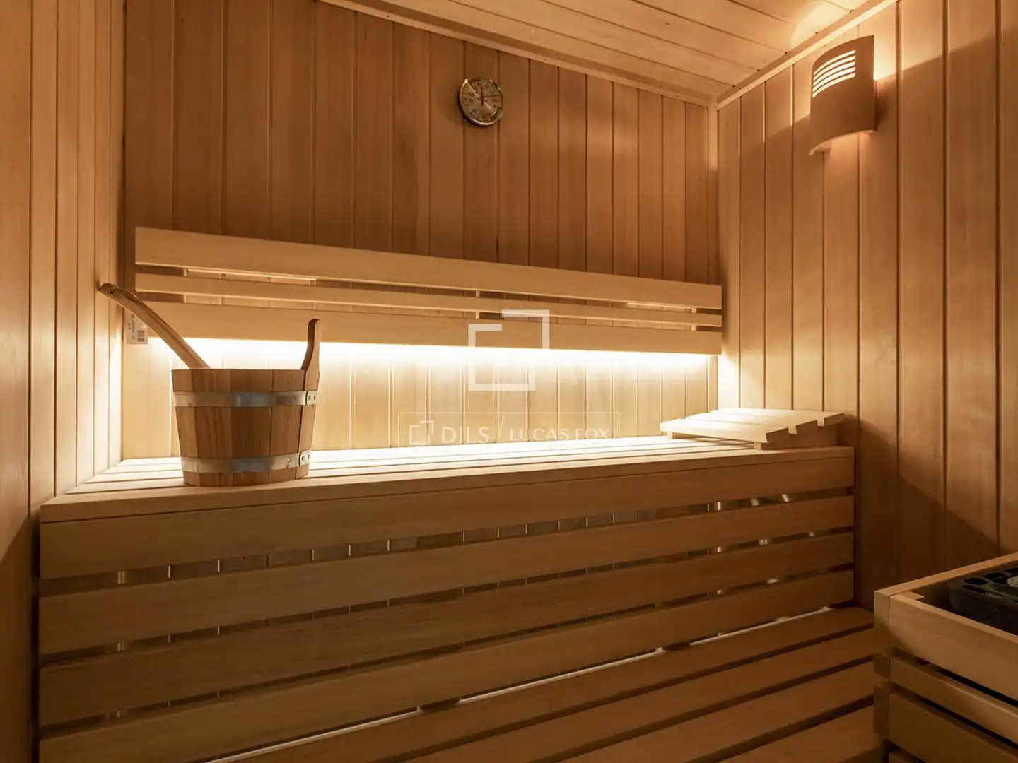 Bedroom of Flat for rent in Barcelona  with Air Conditioner, Heating and Parquet flooring