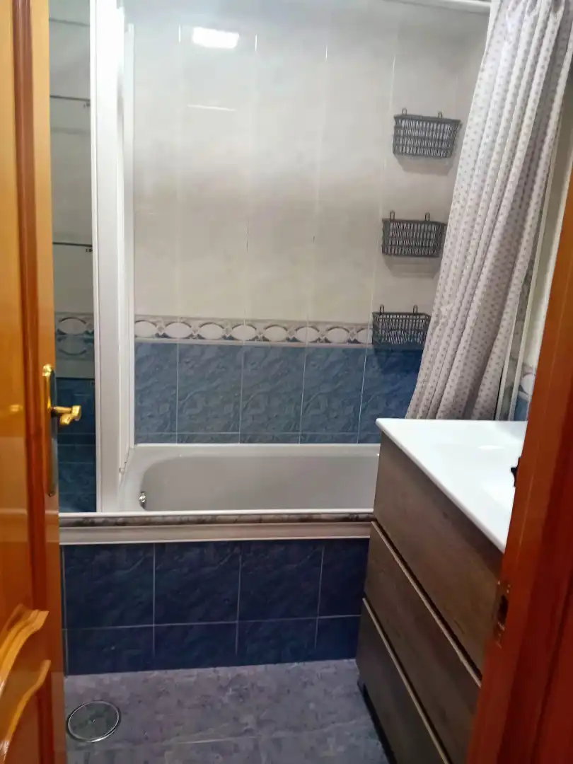 Piso en venta en Calle San Vidal, 24, Reyes Católicos