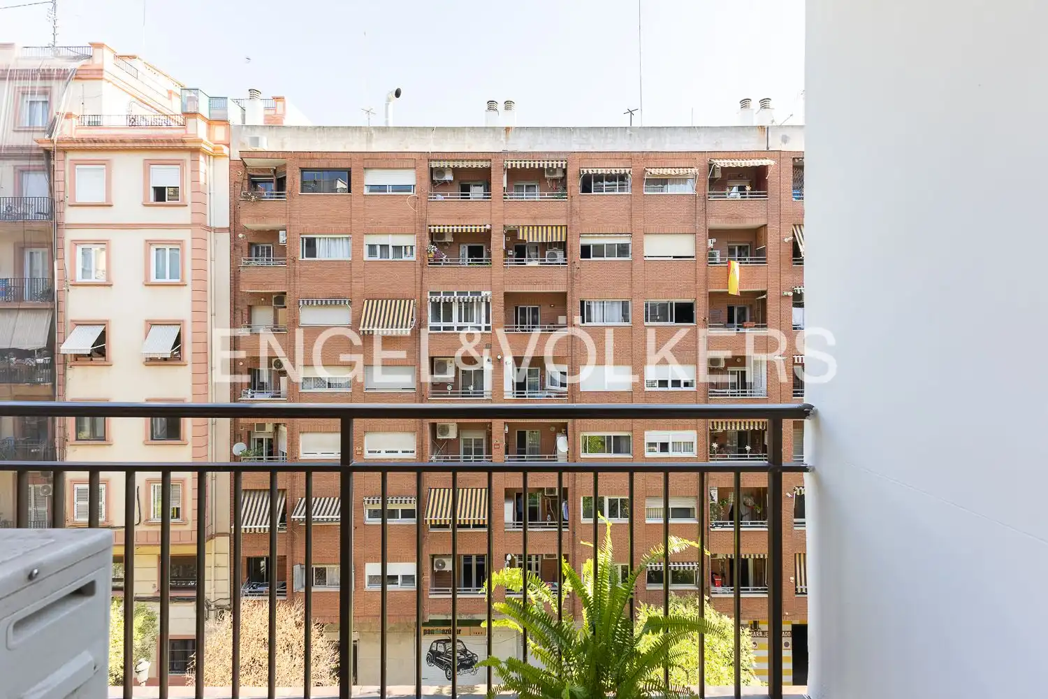 Terrassa de Pis de lloguer en Valencia amb Aire condicionat, Calefacció i Moblat