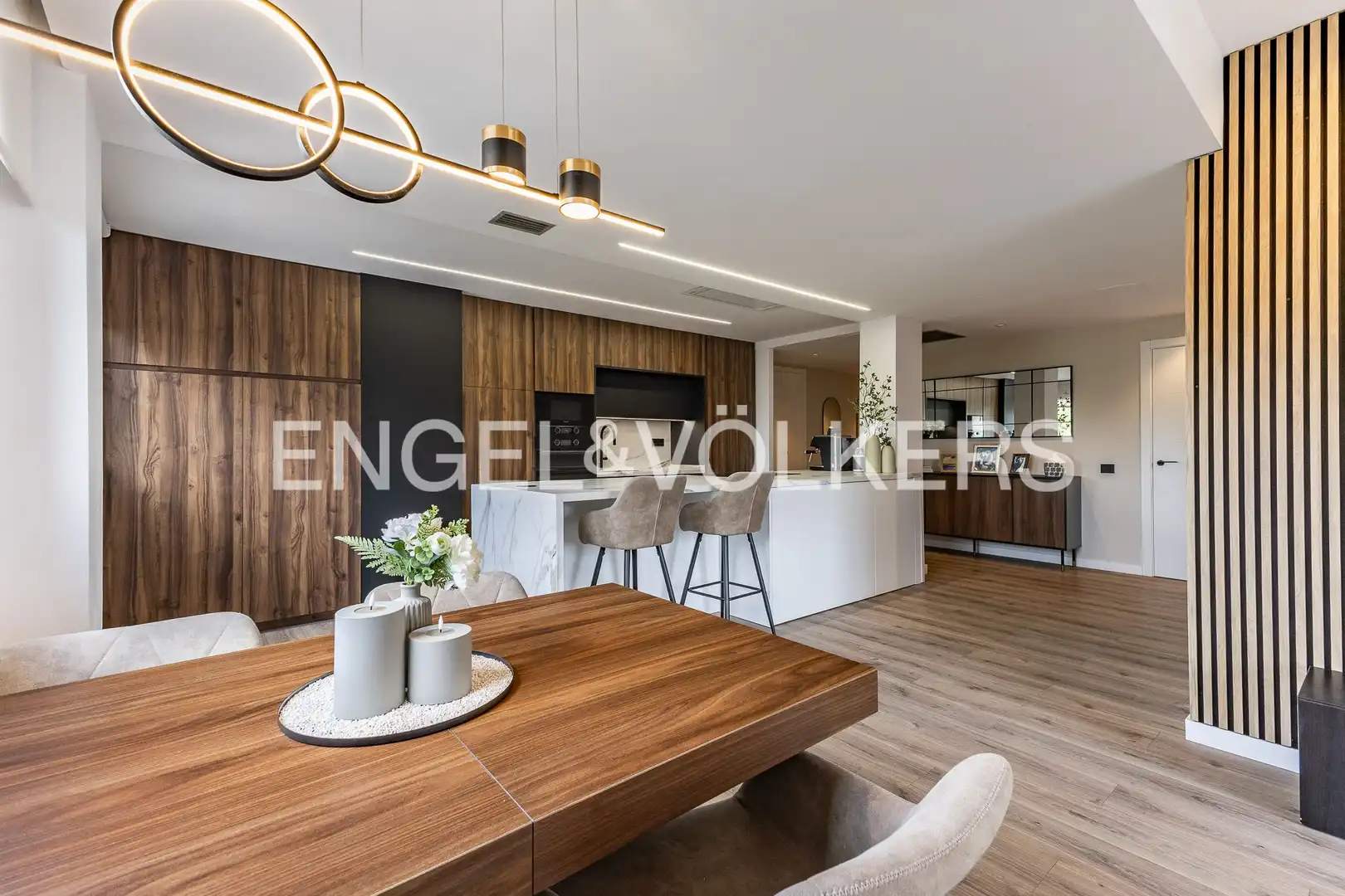 Dining room of Flat for sale in Sabadell  with Air Conditioner, Heating and Parquet flooring