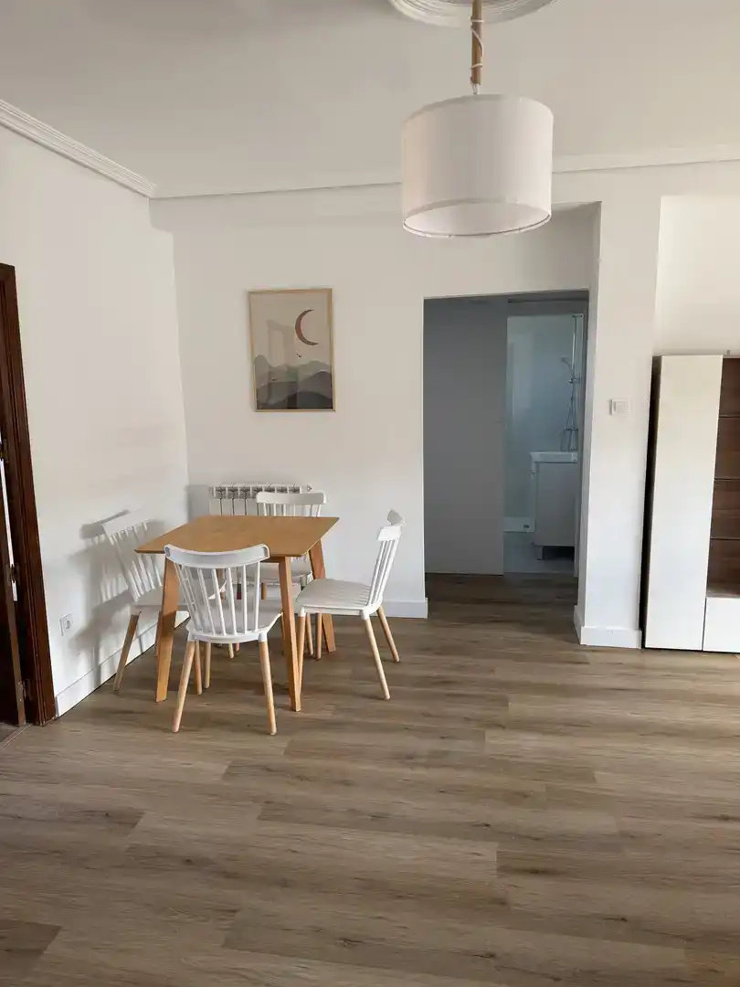 Comedor de Piso para compartir en Valladolid con Parquet, Amueblado y Balcón