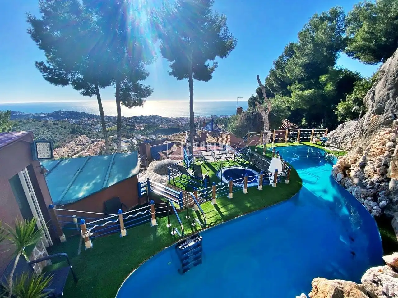Swimming pool of Houses for rent in Málaga  with Air Conditioner, Heating and Private garden