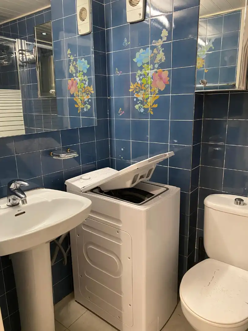 Baño de Apartamento de alquiler en Lloret de Mar con Amueblado, Lavadora y Balcón