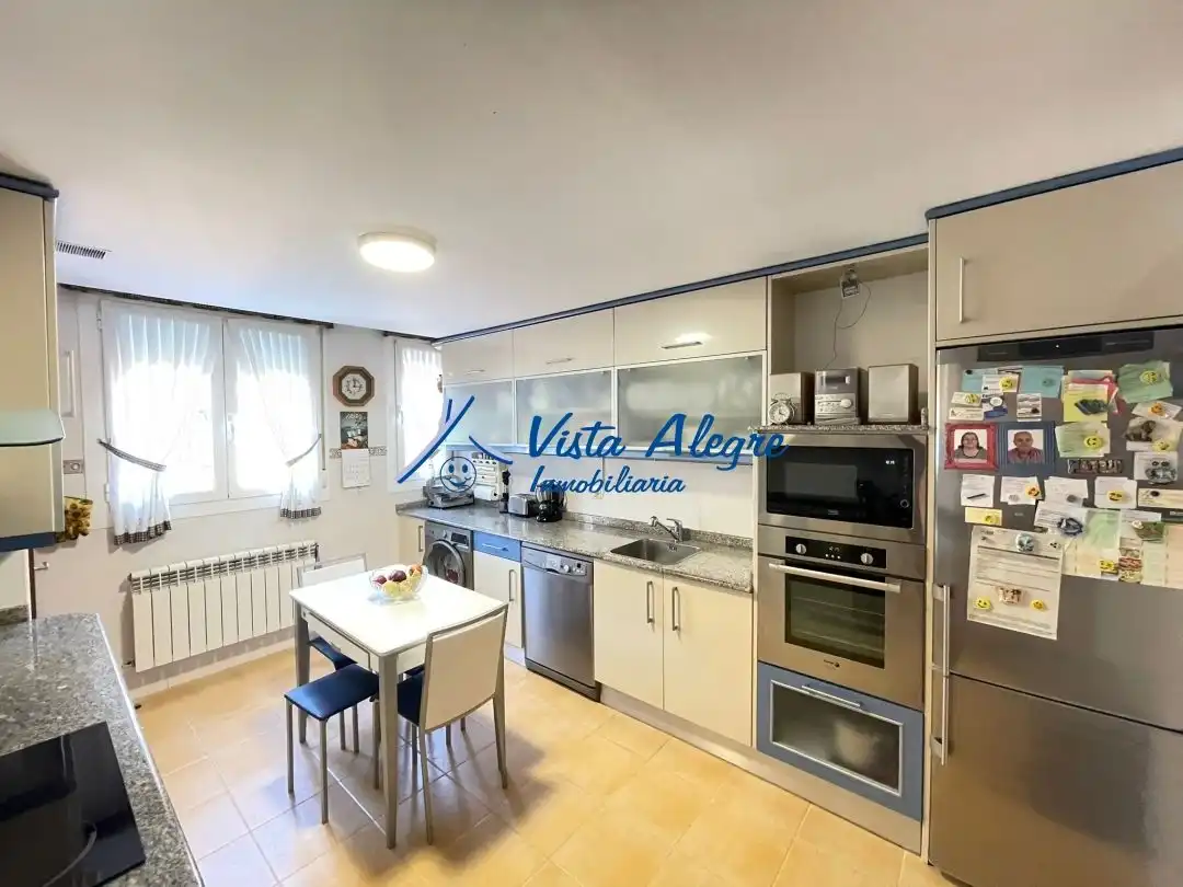 Kitchen of Detached homes for sale in Anguciana  with Heating, Private garden and Terrace