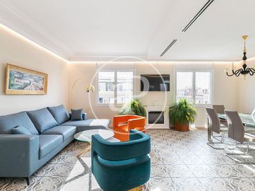 Wohnung mit Balkon zum Verkauf in Carrer del Consell de Cent