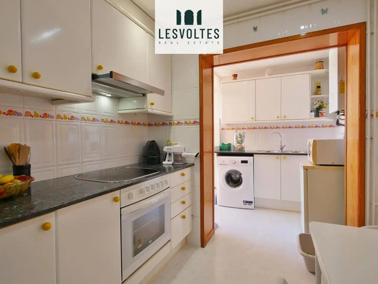Cocina de Piso en venta en Palamós con Calefacción y Balcón
