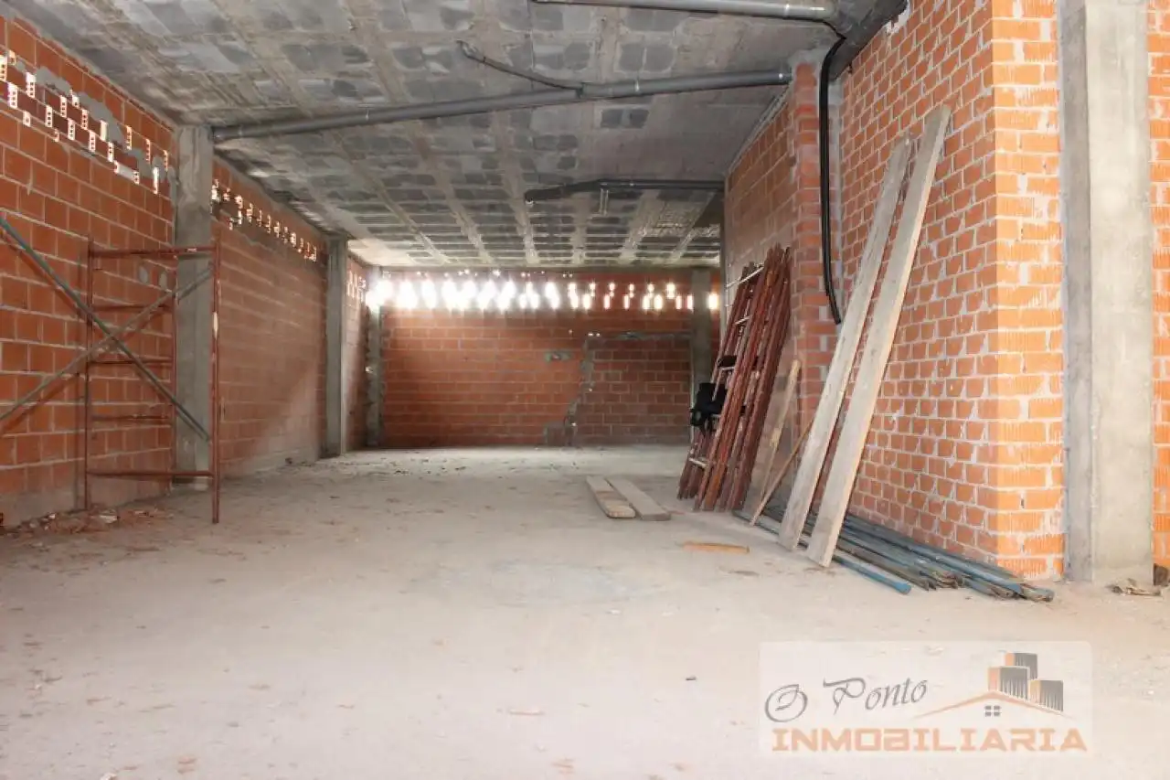 Local comercial en venda a Piñeiros- Freixeiro, imagen 3
