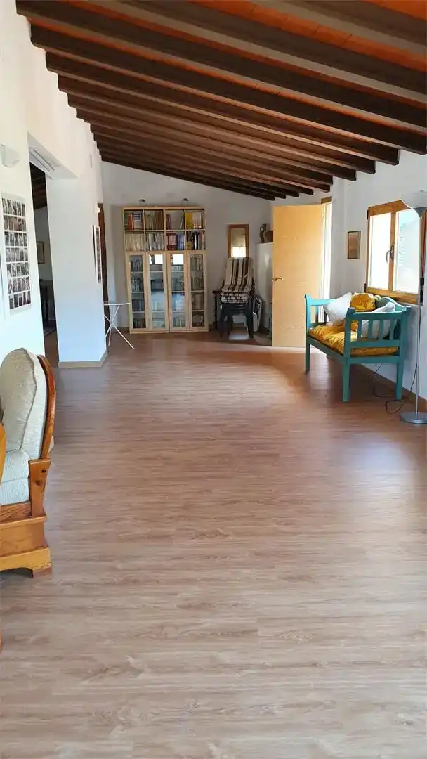 Casa adosada en venda en Sella amb Jardí privat, Traster i Piscina