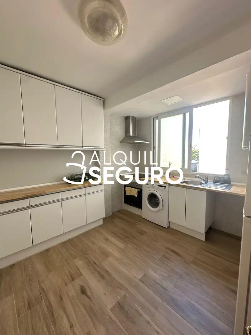 Piso de alquiler en de Isaac Peral, Villafontana - Estoril I