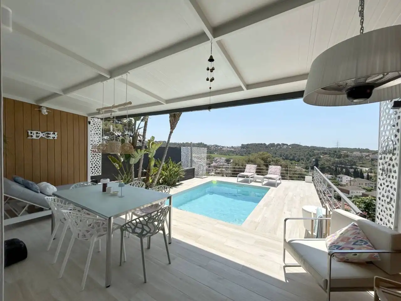 Terrassa de Casa o xalet en venda en Cubelles amb Aire condicionat, Calefacció i Jardí privat