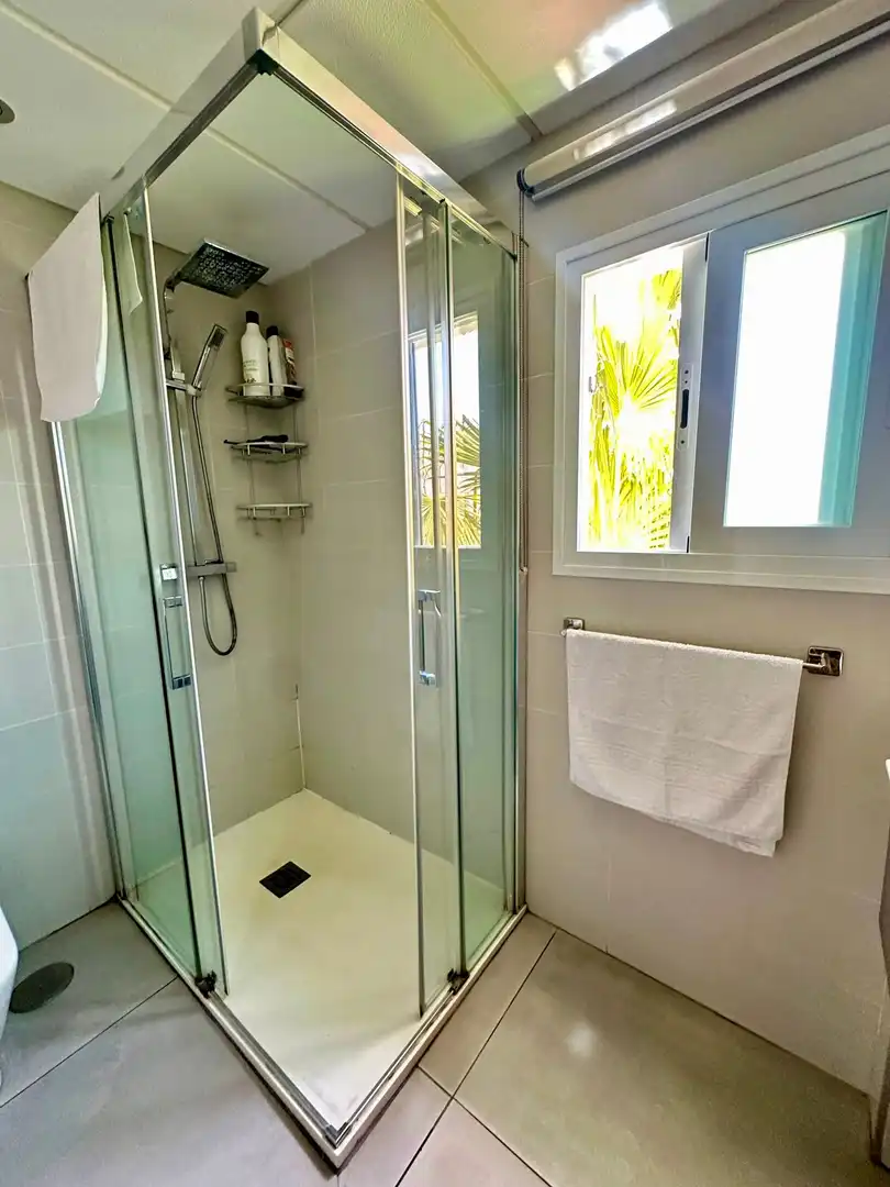 Bathroom of Apartments for rent in Solymar