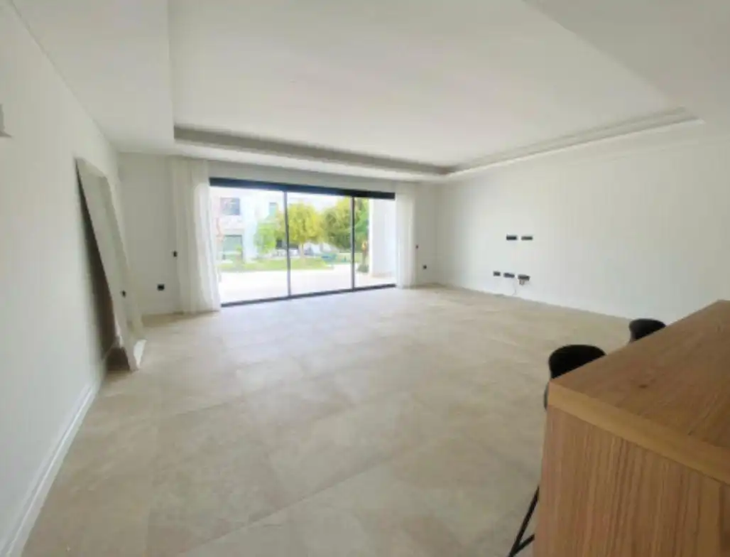 Living room of Detached homes for rent in Marbella  with Air Conditioner, Terrace and Furnished