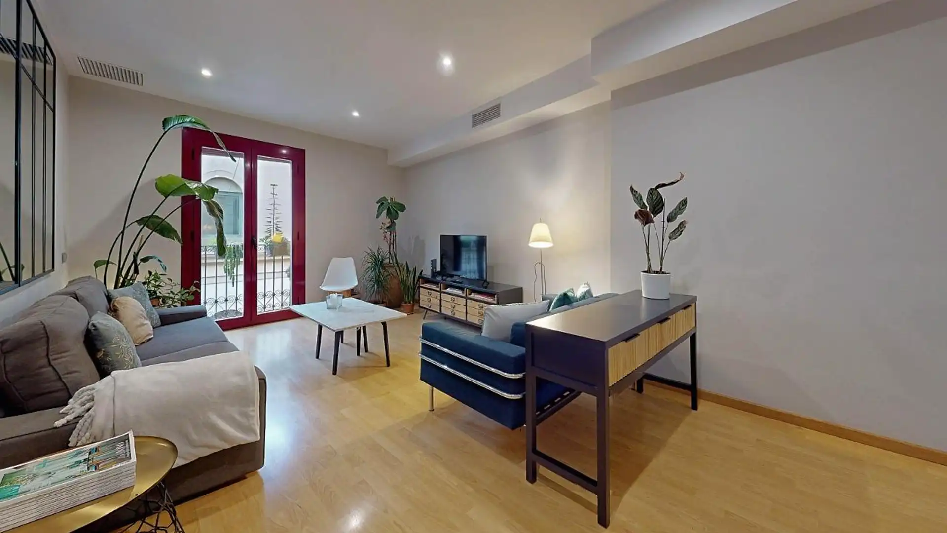Living room of Flat for sale in  Barcelona Capital  with Balcony