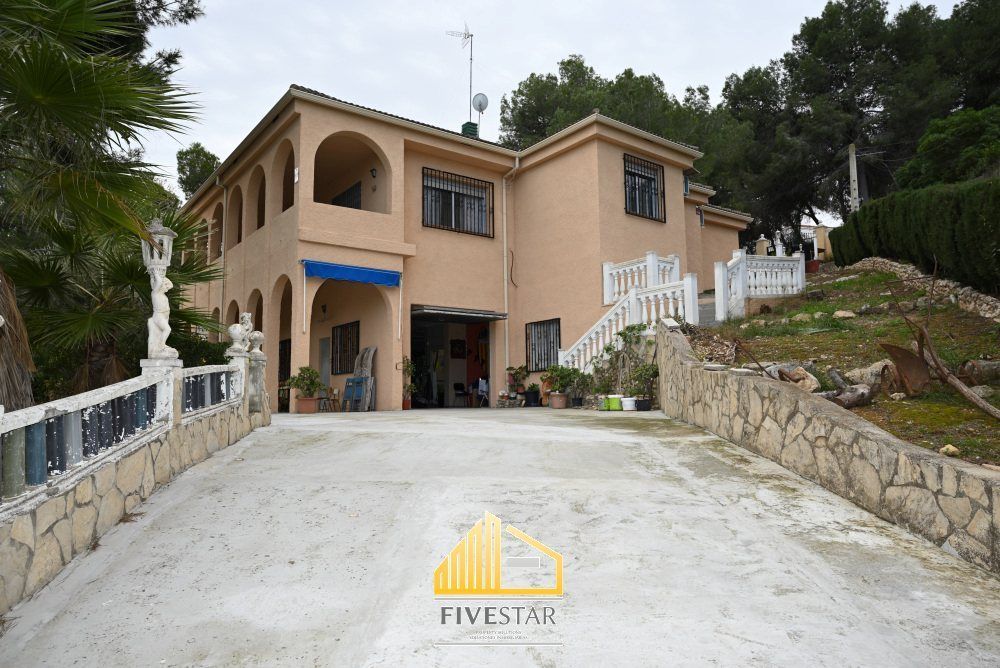 Exterior view of House or chalet for sale in Montserrat  with Swimming Pool and Furnished
