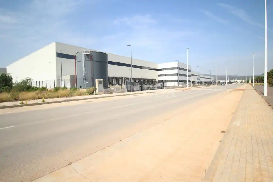 Vista exterior de Terreny industrial en venda en Sagunto / Sagunt
