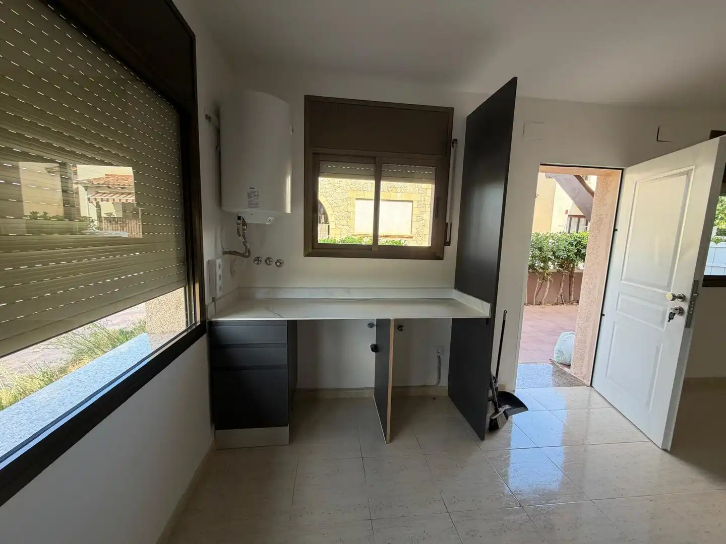 Maison mitoyenne avec terrasse à louer à Carrer del Vallespir, imagen 13