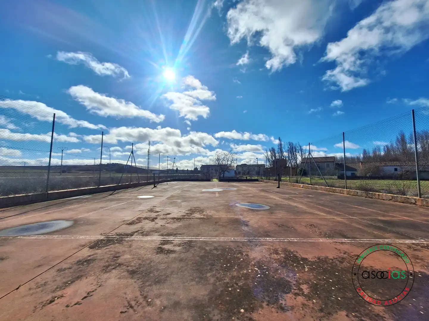 Parking de Casa o chalet en venta en Sahagún con Calefacción y Jardín privado