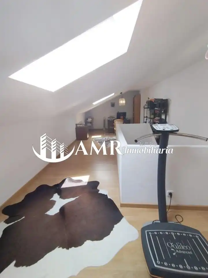 Dúplex en venta en Villalbilla con Aire acondicionado, Calefacción y Balcón