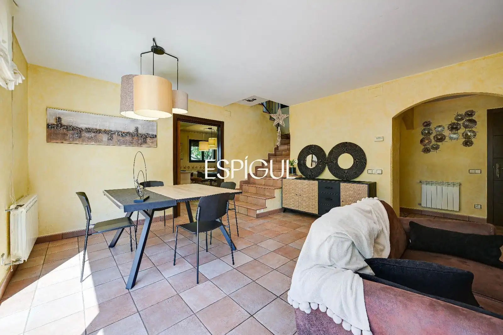 Sala de estar de Casa o chalet en venta en Girona con Aire acondicionado, Calefacción y Amueblado