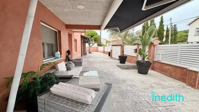 Terrassa de Casa o xalet en venda en Cunit amb Aire condicionat, Calefacció i Jardí privat