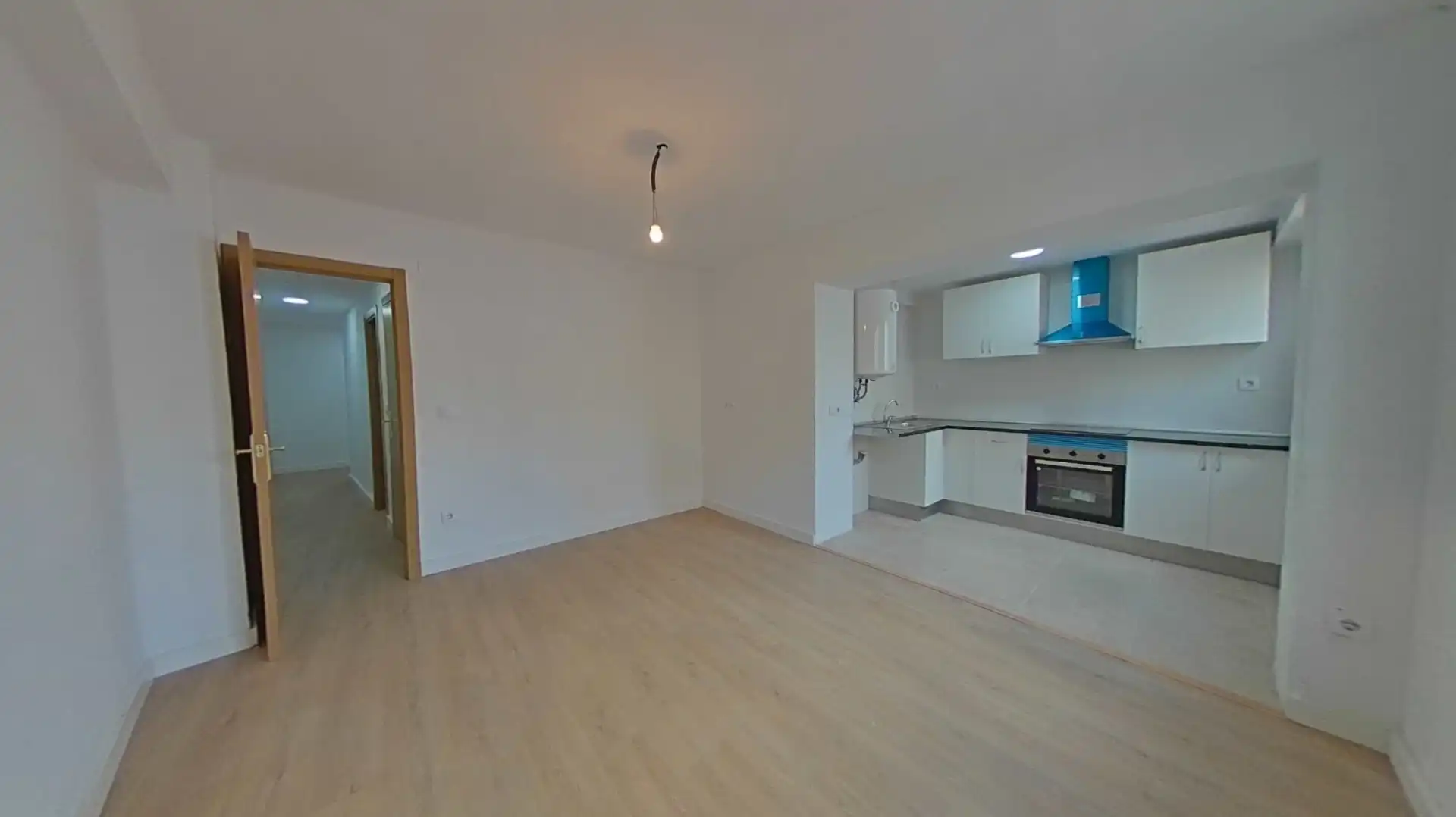 Flat with terrace for sale in Carrer dels Lleons 27