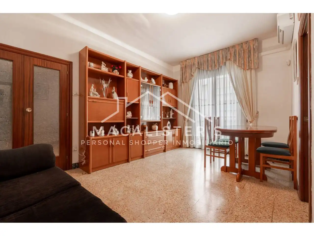 Living room of Flat for sale in Barcelona  with Air Conditioner and Balcony