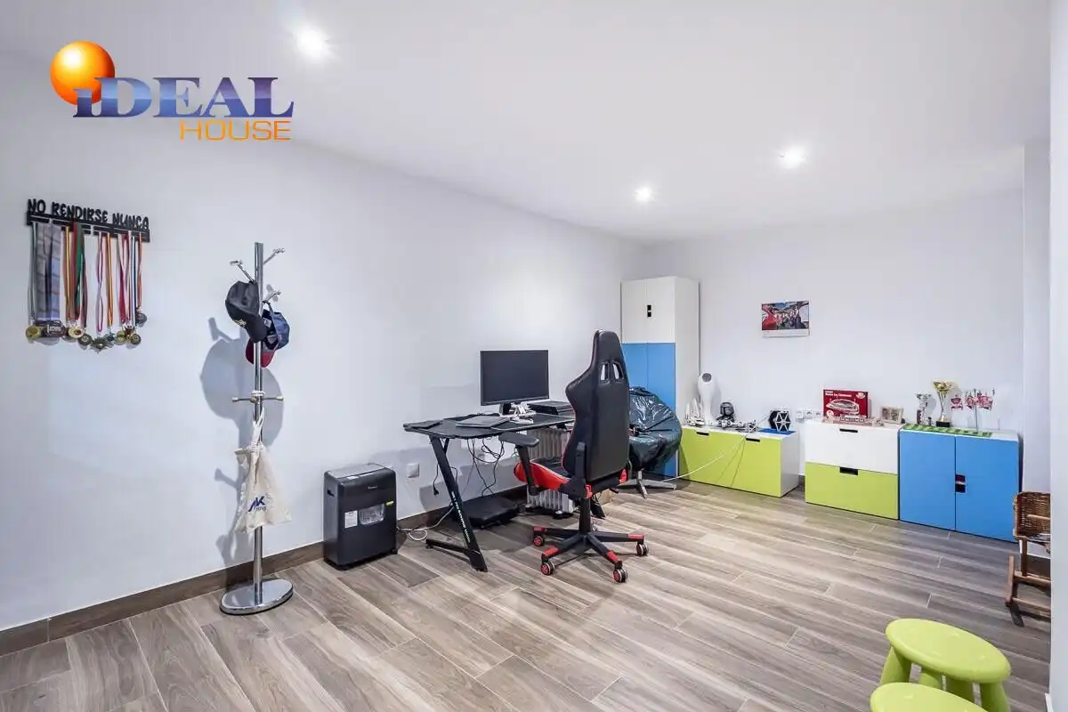 Detached house with garden for sale in Polideportivo, imagen 31