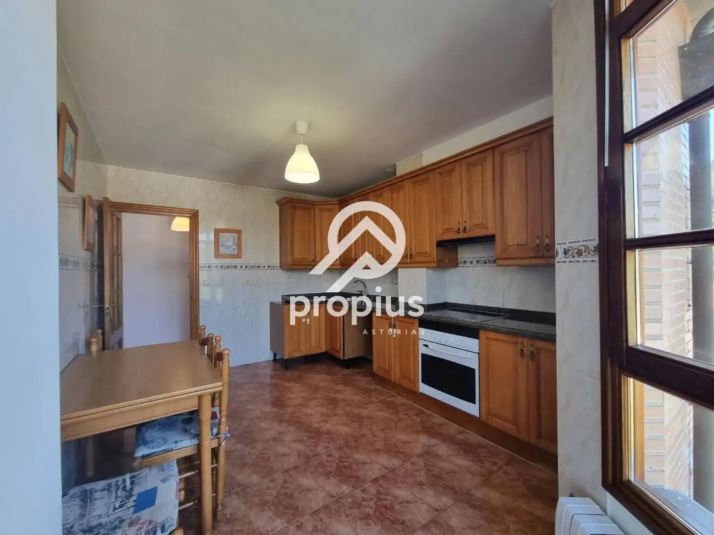 Cocina de Casa adosada en venta en Piloña con Calefacción, Jardín privado y Parquet
