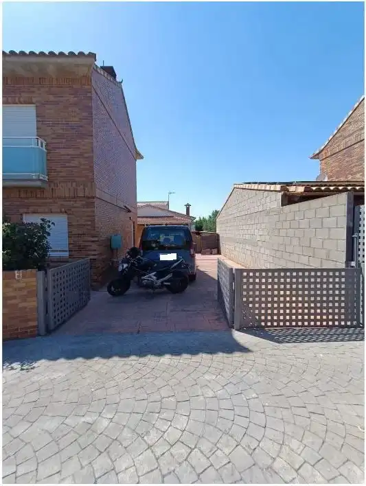 Parking de Casa o chalet en venta en Cadrete con Trastero