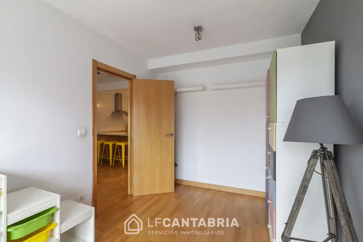 Habitación de Dúplex en venta en Castañeda con Calefacción y Terraza