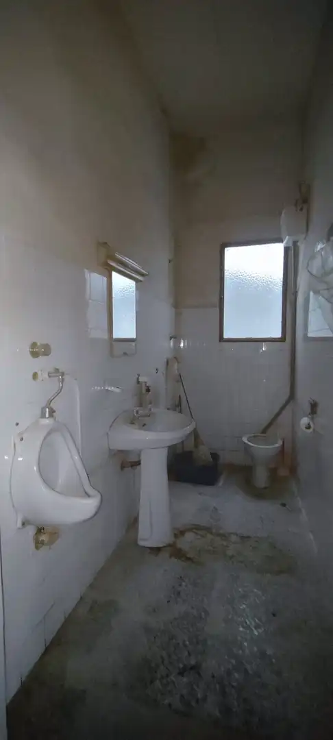 Baño de Nave industrial en venta en Alcoy / Alcoi