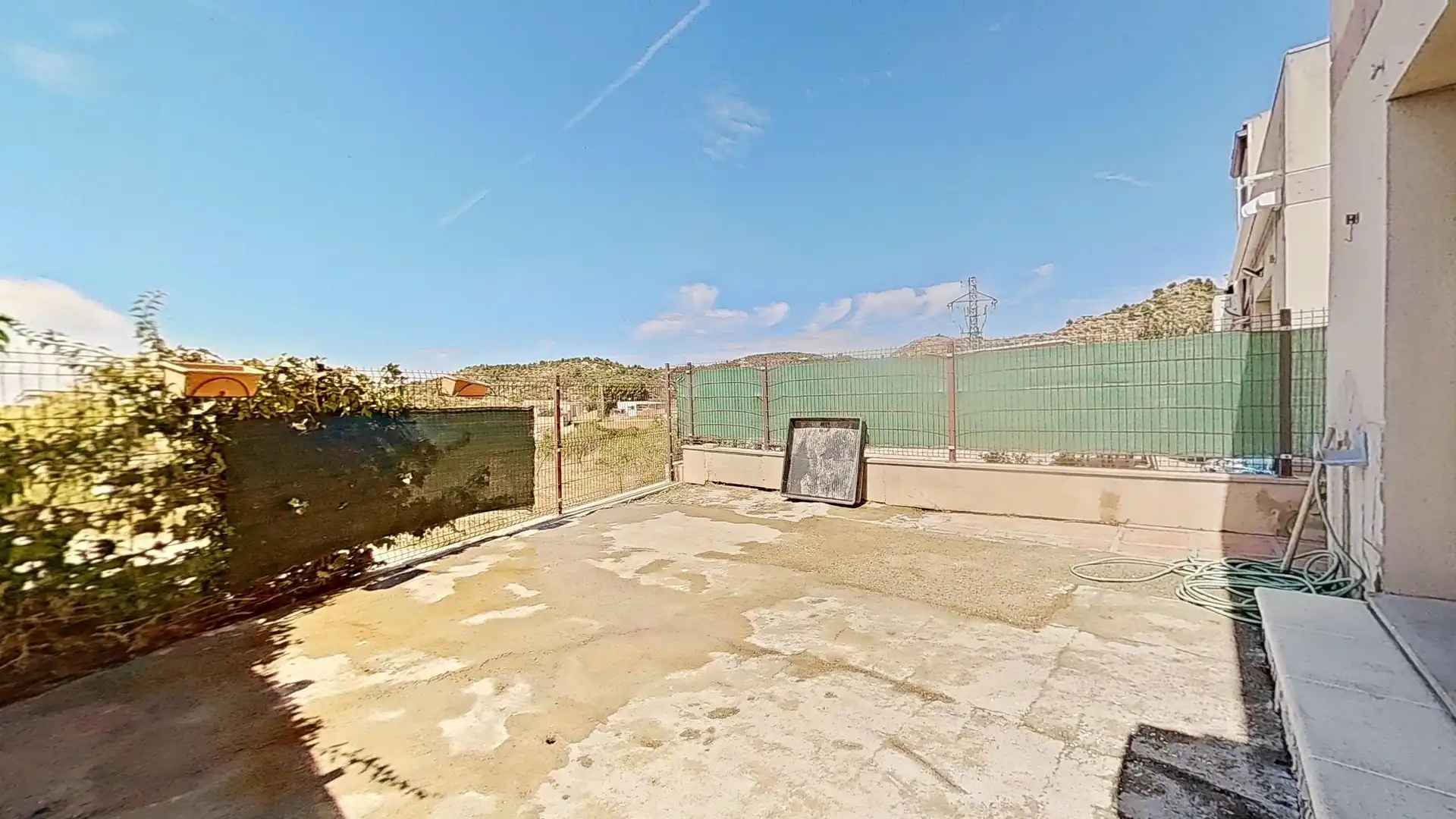 Terrasse von Einfamilien-Reihenhaus zum Verkauf in Cervià de Les Garrigues mit Heizung und Terrasse