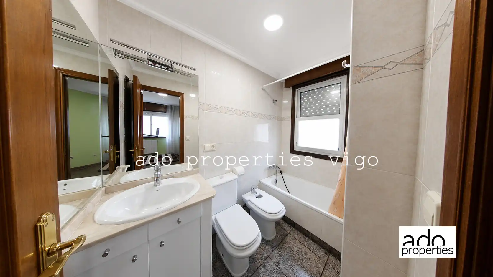 Flat for rent in Rúa Canario, Casablanca - Calvario