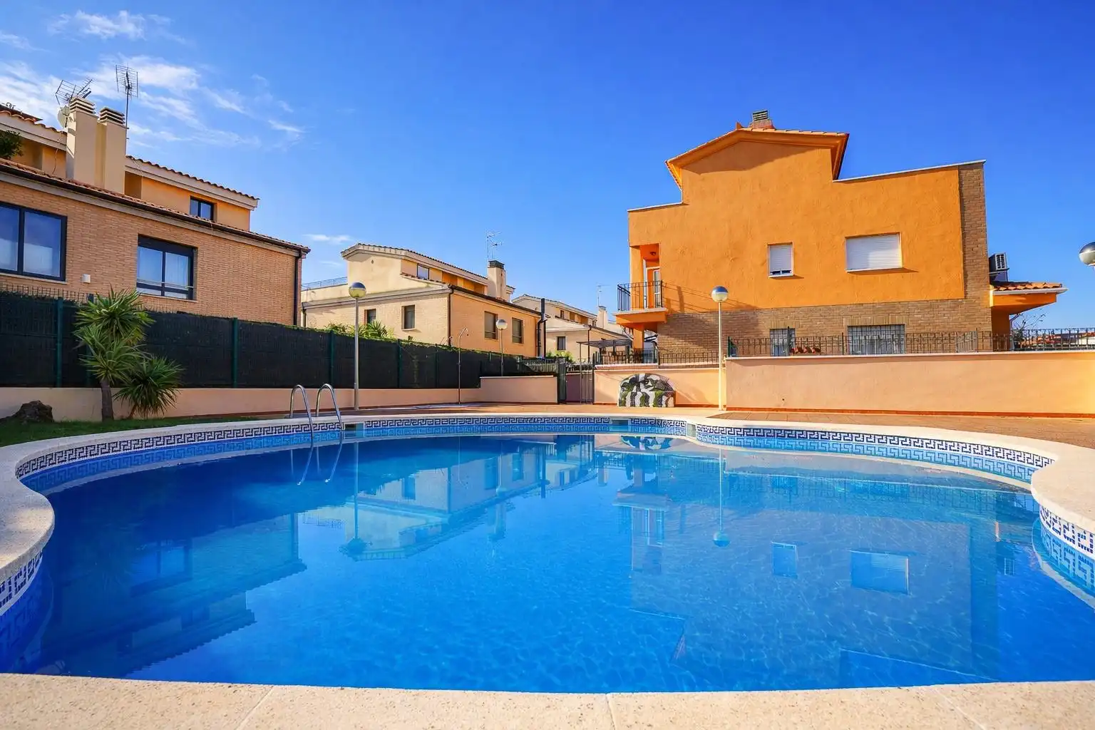 Piscina de Casa o xalet en venda en Salou amb Aire condicionat, Jardí privat i Terrassa